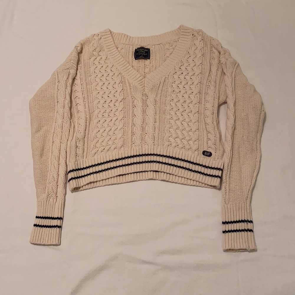 Cream Abercrombie Cropped Sweater